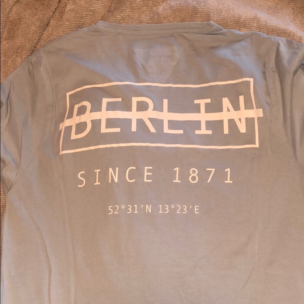 Shirt - Picture 3 of 3